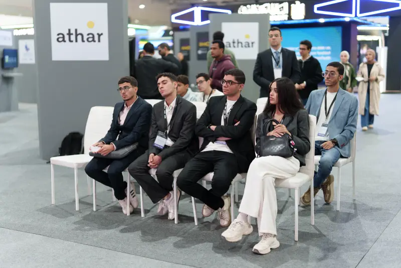 Row of young founders seated in the arena waiting to present, Connecta 2025